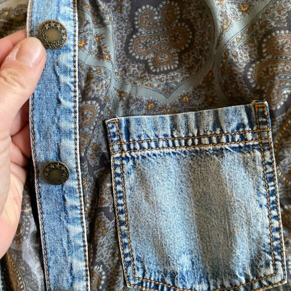 Free People denim and paisley print button-down shirt - Picture 4 of 5